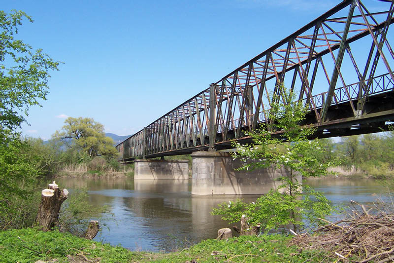 alte Eisenbahnbrücke bei Deggendorf